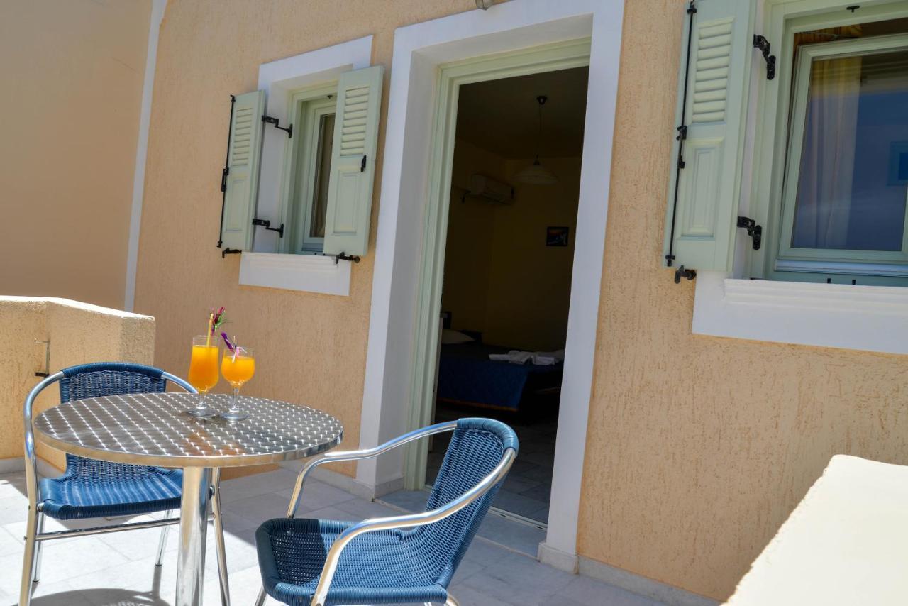 Villa Irini Studios Kamari  Exterior photo